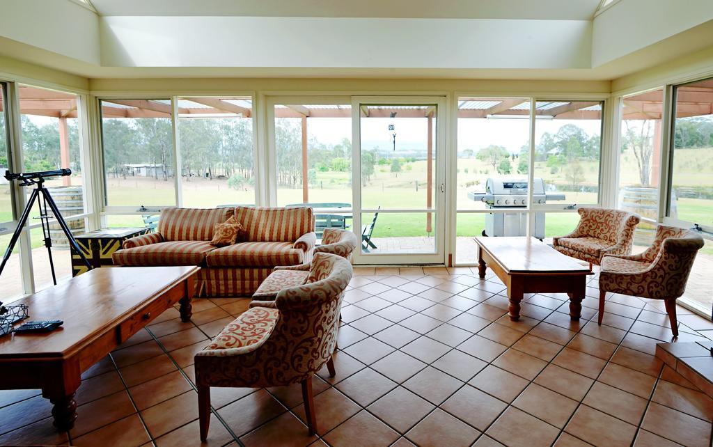 Rothbury Escape Bed & Breakfast Exterior photo